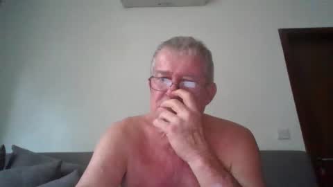 Snapshot of darwincock chatting on June 8, 2026, 2:01 am darwincock online show from June 8, 2026, 2:01 am