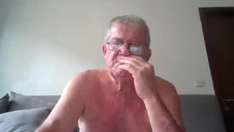 Snapshot of darwincock chatting on June 15, 2026, 3:20 am darwincock online show from June 15, 2026, 3:20 am