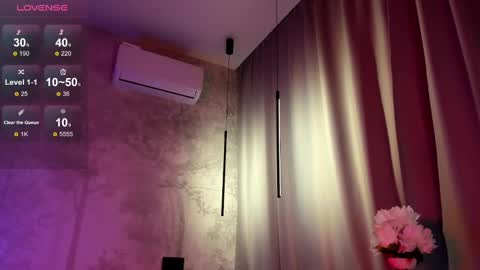 daryakeyy online show from December 19, 2024, 6:23 am