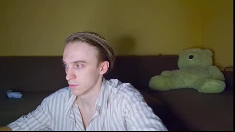 datalian online show from September 30, 2025, 3:28 pm