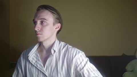 datalian online show from October 11, 2025, 2:48 pm