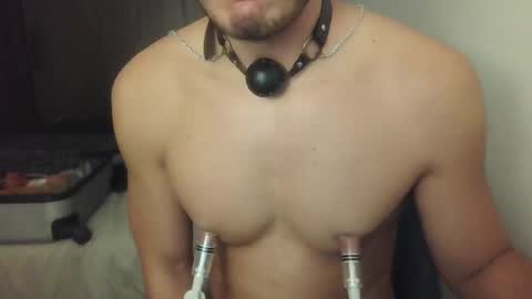 Snapshot of dave02_ chatting on February 28, 2025, 10:06 pm David online show from February 28, 2025, 10:06 pm