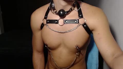 Snapshot of dave02_ chatting on March 12, 2025, 7:28 pm David online show from March 12, 2025, 7:28 pm