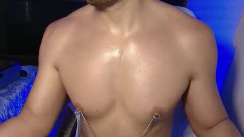 Snapshot of dave02_ chatting on October 20, 2025, 4:07 pm David online show from October 20, 2025, 4:07 pm