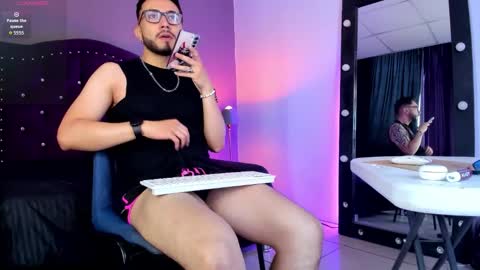 dave_wolf_ online show from October 8, 2025, 12:25 pm