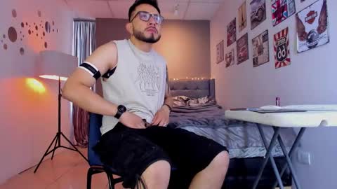 dave_wolf_ online show from October 9, 2025, 12:36 pm