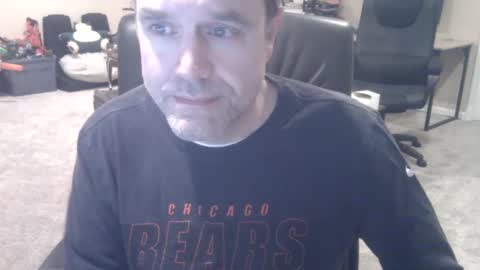 Snapshot of daved14u chatting on December 12, 2024, 6:25 am daved14u online show from December 12, 2024, 6:25 am