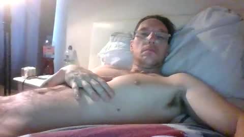 Davie L online show from December 8, 2024, 9:35 am