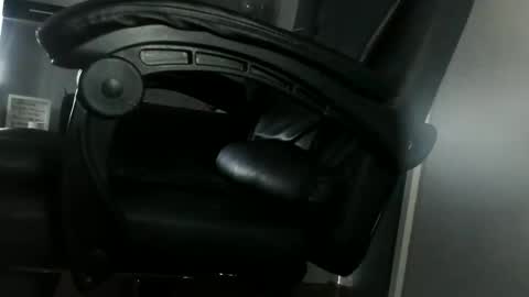 Snapshot of daverz3803476 chatting on October 8, 2025, 8:23 am Daverz3 online show from October 8, 2025, 8:23 am