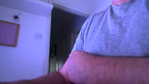 Snapshot of davesu12345 chatting on February 10, 2025, 8:20 am davesu12345 online show from February 10, 2025, 8:20 am