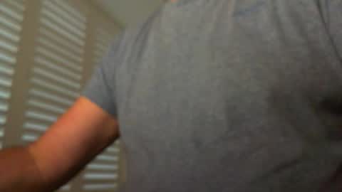 Snapshot of davesu12345 chatting on October 20, 2025, 6:25 am davesu12345 online show from October 20, 2025, 6:25 am