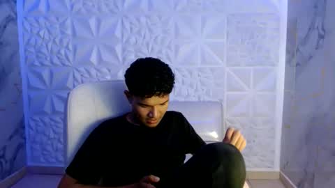 Snapshot of davexxx_ chatting on June 11, 2026, 2:53 am Dave online show from June 11, 2026, 2:53 am