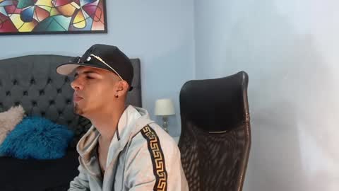 Snapshot of david_bandercock chatting on December 8, 2024, 5:29 am david_bandercock online show from December 8, 2024, 5:29 am