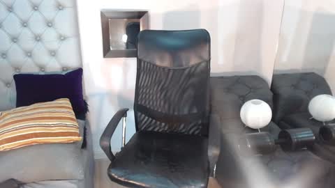 david_bandercock online show from December 20, 2024, 1:03 am