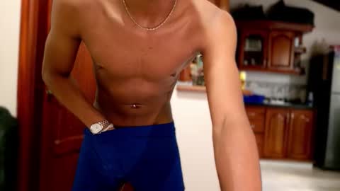 Snapshot of david_hot44 chatting on October 29, 2025, 9:38 pm david_hot44 online show from October 29, 2025, 9:38 pm