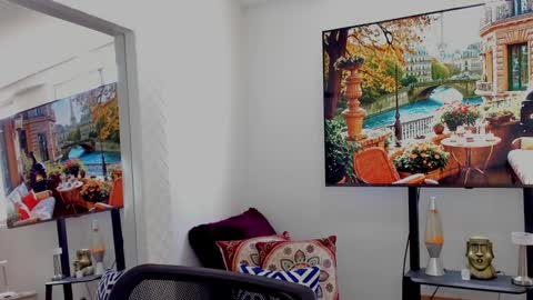 Hey im David that loves to explore and speak their fantasies. Very open talktative and nice. Feel free to chat with me online show from January 19, 2025, 4:25 pm