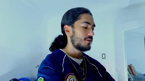 Hey im David that loves to explore and speak their fantasies. Very open talktative and nice. Feel free to chat with me online show from November 30, 2025, 11:09 pm