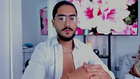 Hey im David that loves to explore and speak their fantasies. Very open talktative and nice. Feel free to chat with me online show from May 10, 2026, 12:54 pm