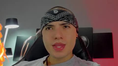 David Jons online show from February 4, 2025, 1:02 am