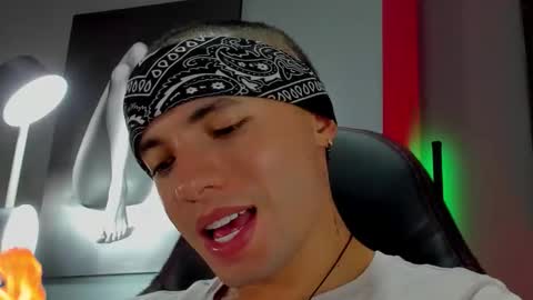 David Jons online show from September 19, 2025, 12:02 am