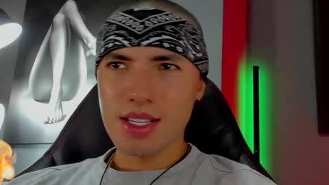 David Jons online show from September 29, 2025, 11:42 pm