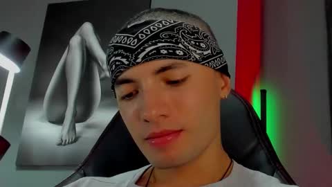 David Jons online show from October 24, 2025, 3:03 am