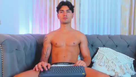 Snapshot of davidaponte017 chatting on February 5, 2025, 11:28 pm davidaponte online show from February 5, 2025, 11:28 pm