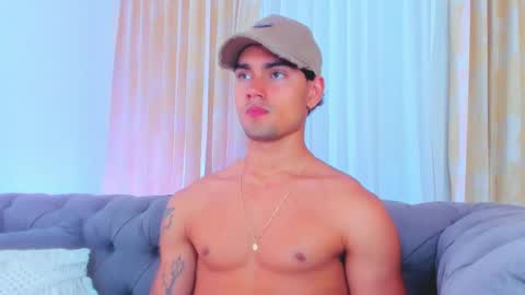 Snapshot of davidaponte017 chatting on March 5, 2025, 7:49 pm davidaponte online show from March 5, 2025, 7:49 pm