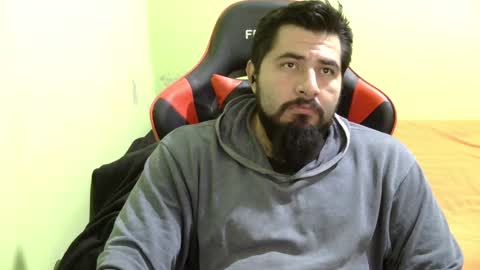 Snapshot of daviddelz chatting on December 9, 2024, 6:45 am David online show from December 9, 2024, 6:45 am