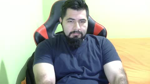 Snapshot of daviddelz chatting on December 20, 2024, 5:14 am David online show from December 20, 2024, 5:14 am