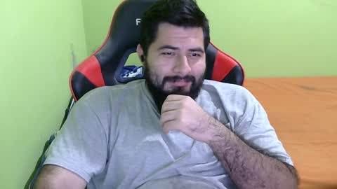 Snapshot of daviddelz chatting on January 18, 2025, 8:10 am David online show from January 18, 2025, 8:10 am