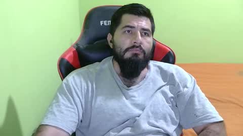 Snapshot of daviddelz chatting on February 11, 2025, 8:37 am David online show from February 11, 2025, 8:37 am