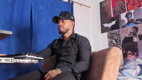 Davide online show from December 15, 2025, 10:58 pm