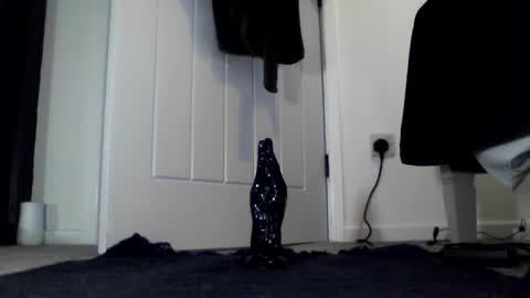 davidhorny2222 online show from February 27, 2025, 10:04 am