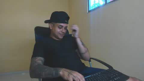 Lennon online show from October 23, 2025, 2:49 pm