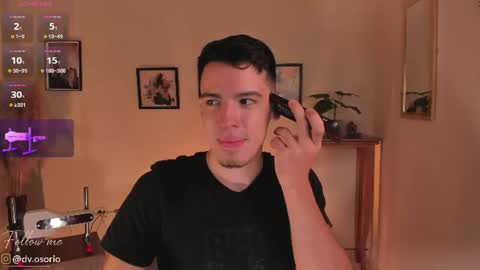 Snapshot of davidosoriox chatting on July 3, 2026, 6:58 pm David Osorio online show from July 3, 2026, 6:58 pm