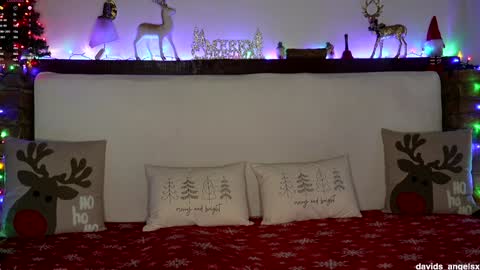 Snapshot of davids_angelsxxx chatting on January 5, 2025, 4:14 am David37 Bethany28 online show from January 5, 2025, 4:14 am