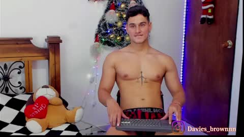 Snapshot of davies_brown chatting on December 11, 2024, 11:21 pm Davies brown    schedule 12pm to 5pm col time online show from December 11, 2024, 11:21 pm