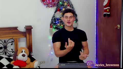 Snapshot of davies_brown chatting on December 13, 2024, 3:49 am Davies brown    schedule 12pm to 5pm col time online show from December 13, 2024, 3:49 am