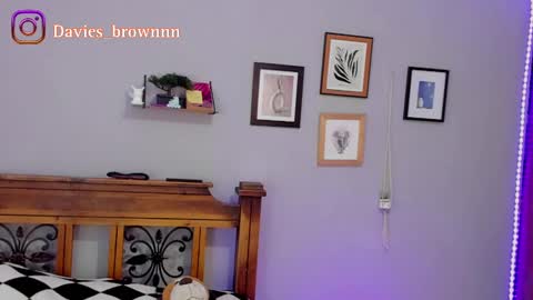 Snapshot of davies_brown chatting on February 20, 2025, 12:30 am Davies brown    schedule 12pm to 5pm col time online show from February 20, 2025, 12:30 am