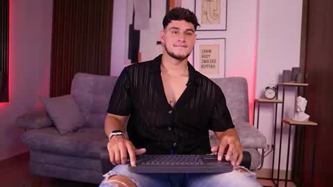 Snapshot of davies_brown chatting on September 20, 2025, 9:49 pm Davies brown    schedule 12pm to 5pm col time online show from September 20, 2025, 9:49 pm