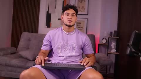 Davies brown    schedule 12pm to 5pm col time online show from November 5, 2025, 9:04 pm