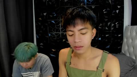 Snapshot of davincihugecock chatting on April 1, 2026, 6:16 pm daniel online show from April 1, 2026, 6:16 pm