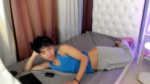 Snapshot of davincihugecock chatting on April 15, 2026, 7:58 pm daniel online show from April 15, 2026, 7:58 pm