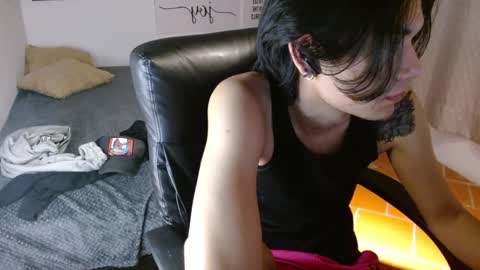 Snapshot of davoxer chatting on October 10, 2025, 4:44 am davoxer online show from October 10, 2025, 4:44 am