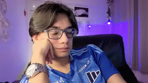 Snapshot of davoxer chatting on February 22, 2026, 2:48 pm davoxer online show from February 22, 2026, 2:48 pm