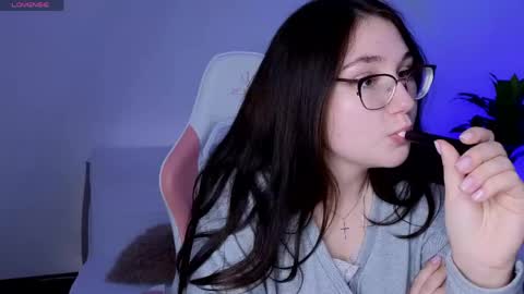 dawnaviles online show from April 27, 2026, 2:48 pm