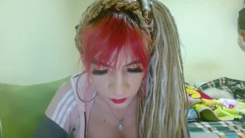 dayanna_01_ online show from January 27, 2025, 9:22 pm