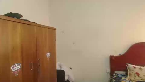 Dylon online show from September 16, 2025, 6:53 pm