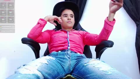 dayro_dduran online show from November 8, 2025, 6:29 pm